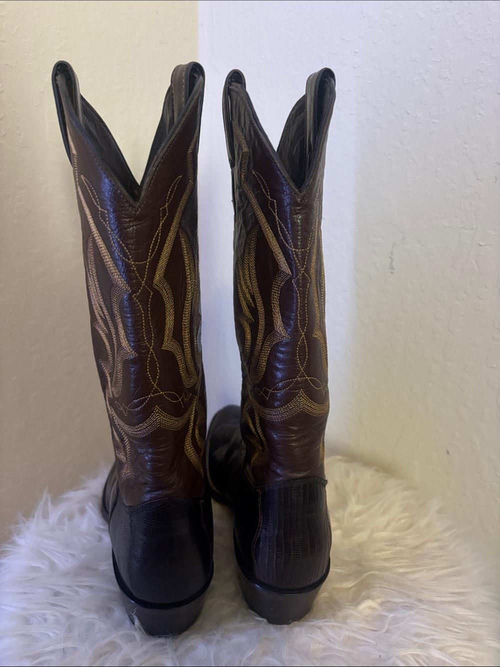Dark Brown iguana / Teju Leather Cowboy Boots with Tan Stitching - Picture 4 of 12